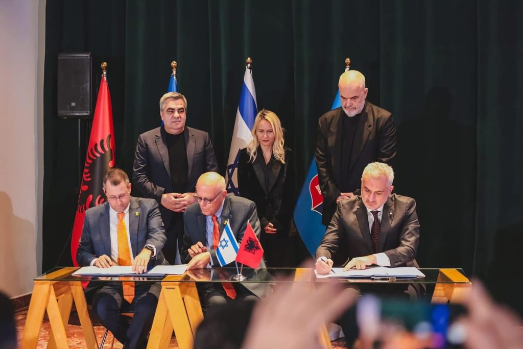 Read more about the article Shqipëria firmos marrëveshje me Izraelin për Teknologji dhe Inovacion, Rama: BE na ka hapur një dritare, moment historik dhe mundësi që s’vjen për herë të dytë.